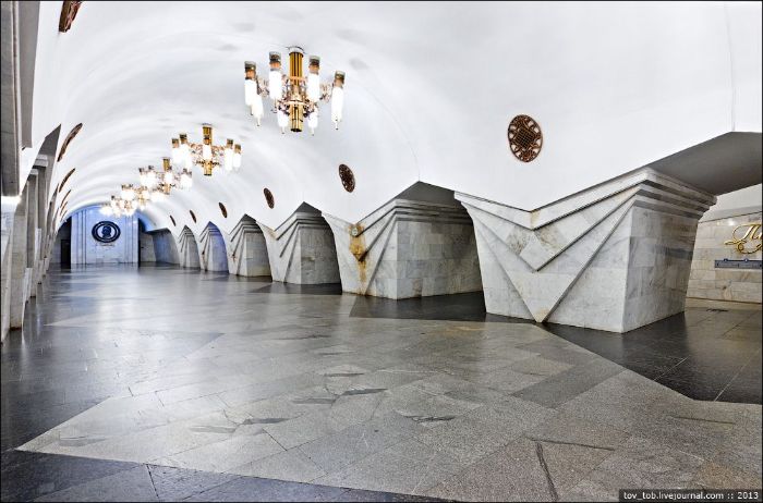 Нова назва для метро "Пушкінська": як проголосувати