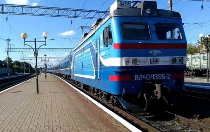 В пригороде Харькова поезд насмерть сбил человека в пригороде Харькова