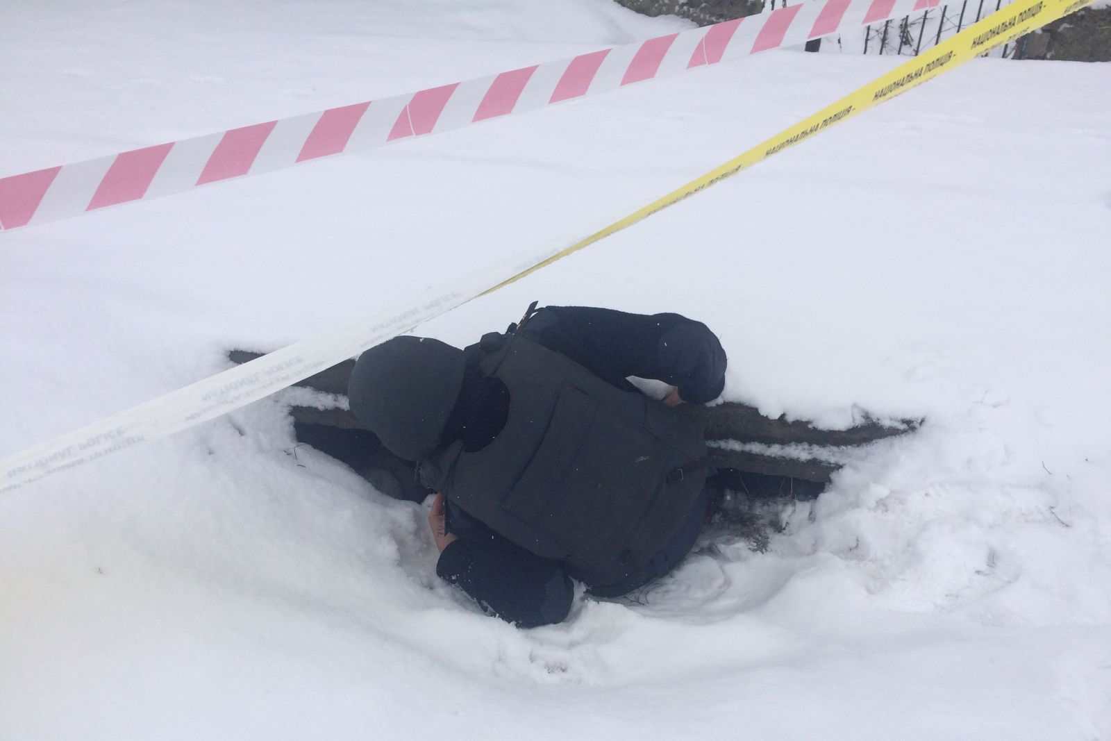 Возле детского сада ребенок нашел гранату (фото)