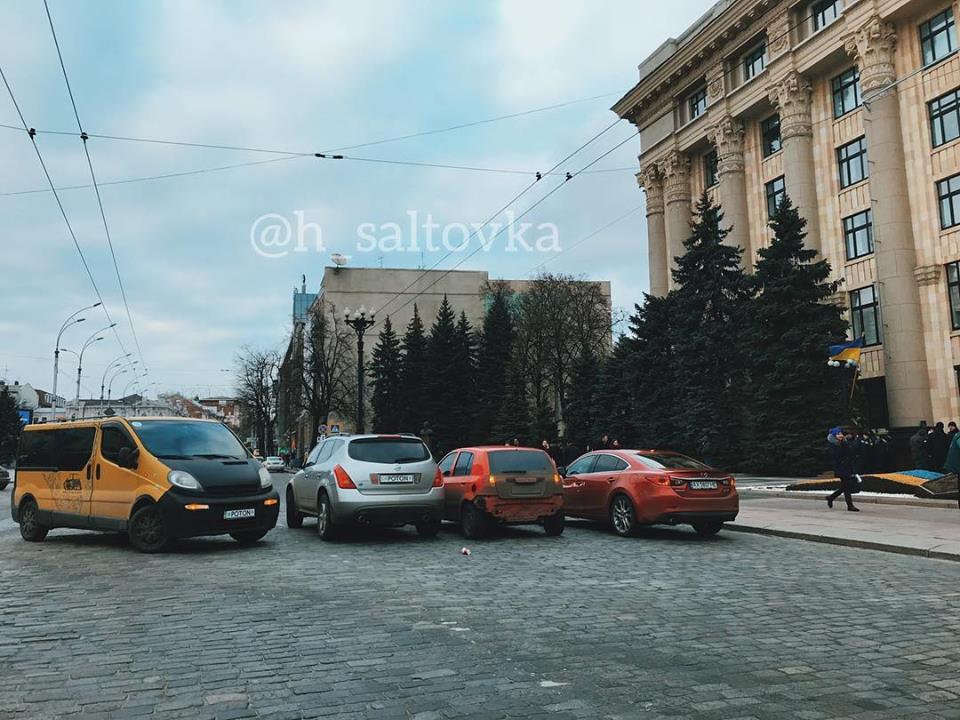 В Харькове активисты перекрыли Сумскую (фото)