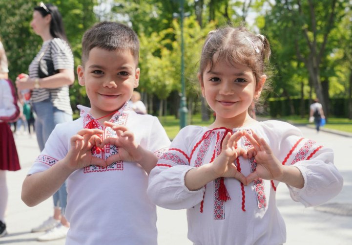 Як у Харкові відзначили День вишиванки: фоторепортаж