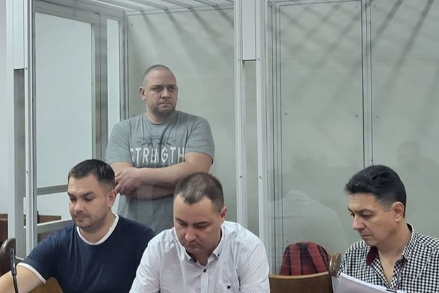Підозрюваний у держзраді екс-глава харківського СБУ хоче відсудити 380 мільйонів гривень