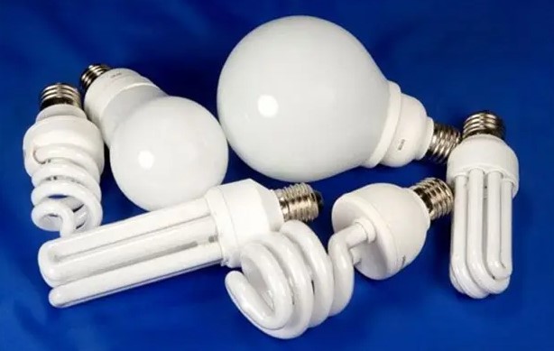 Светодиодные лампочки будут раздавать в Харьковской области: кто может получить