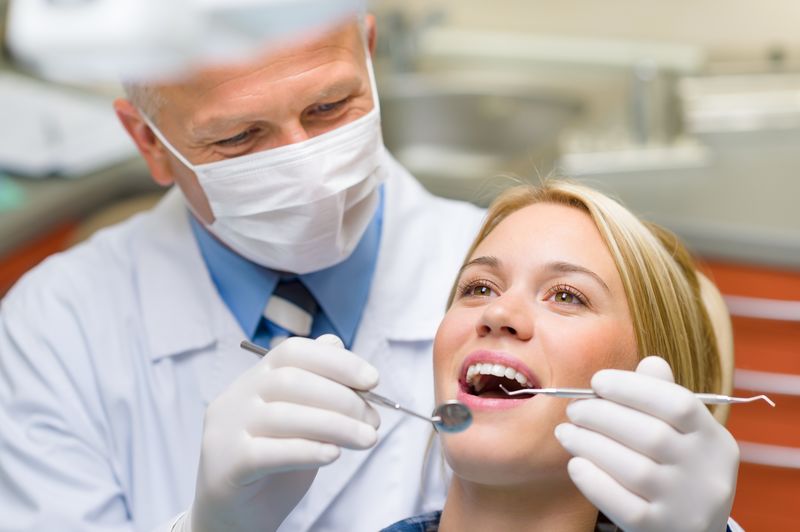 Жителі передмістя Харкова можуть отримати по 4 тисячі гривень на стоматолога