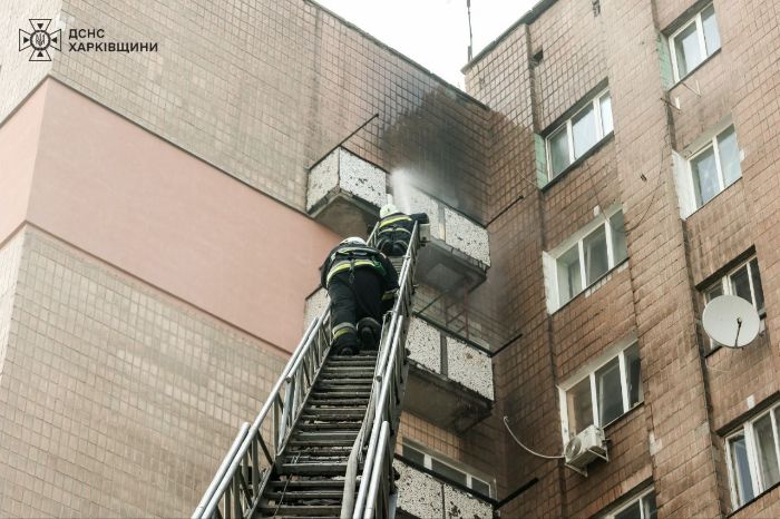 У Харкові горіла багатоповерхівка, загинула жінка (фото)