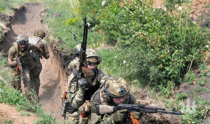 Росіяни намагаються окопуватися на Харківському фронті