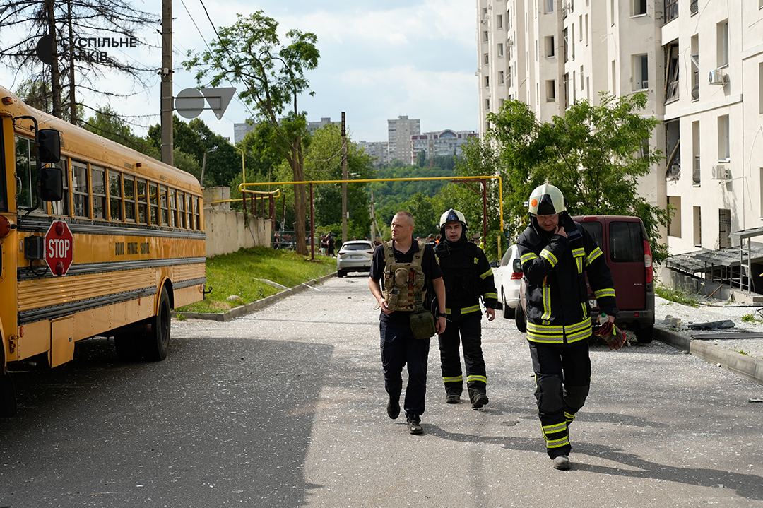 Прилеты КАБов: без света - половина Харькова, разрушена школа