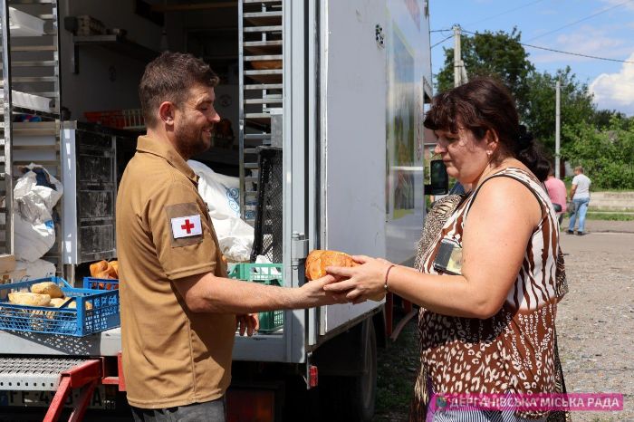 В Харьковскую область приехала польско-французская пекарня на колесах (фото)