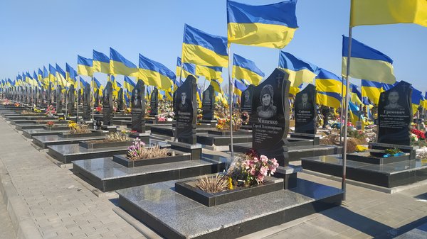 В Харькове бесплатно будут хоронить погибших на войне и от обстрелов