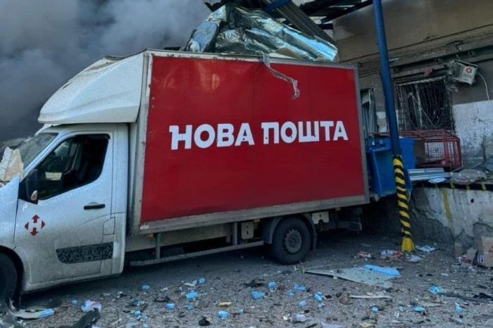 Удар по терминалу "Новой почты" в Харькове: уничтожено около 2000 посылок