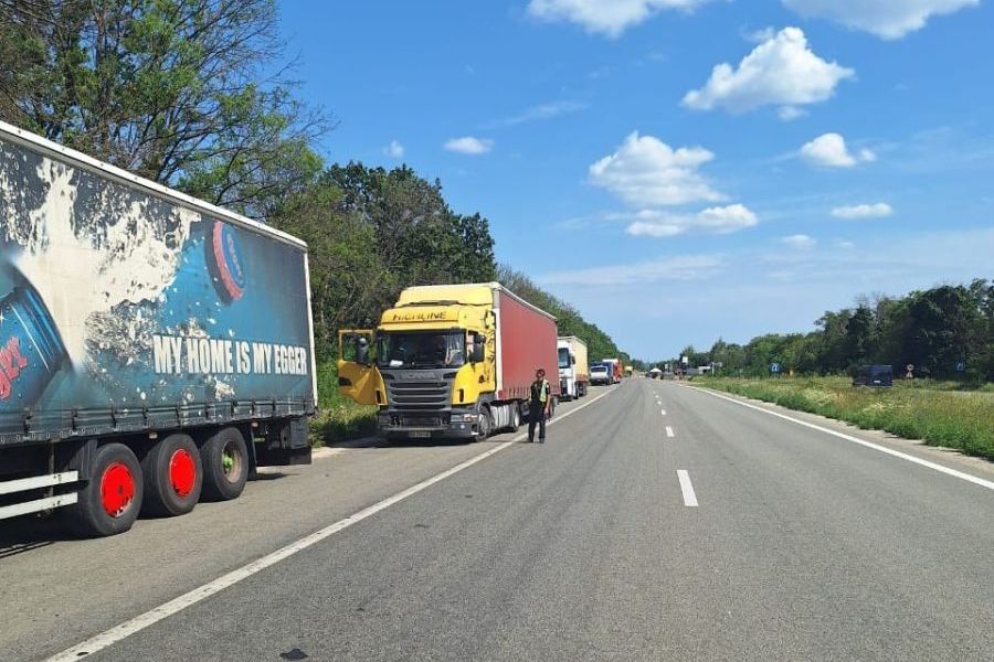 В Харьковской области ограничат движение грузовиков: какова причина