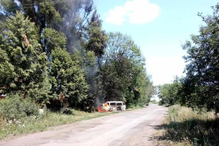 В Харьковской области РФ ударила по отделению “Укрпочты” во время выдачи пенсий 
