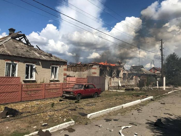 Зруйнований будинок у Золочеві