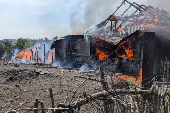 Пожежа після обстрілу