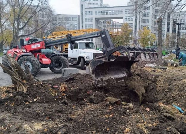 наслідки обстрілу площі Свободи