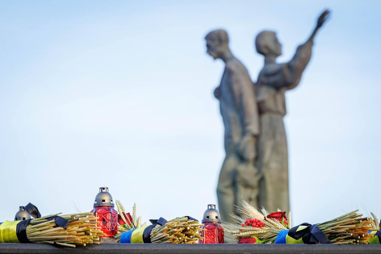 У Харкові вшанували памʼять жертв голодоморів