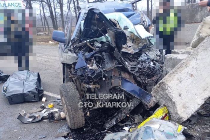 На в'їзді в Чугуїв - смертельна ДТП: загинули 2 людини (фото)