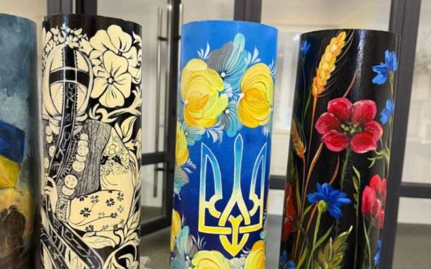 Харьковчанка превращает гильзы в искусство (фото)