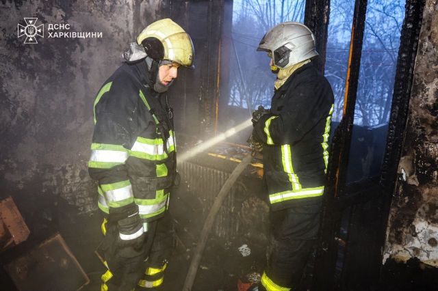 В Харькове мужчина выпрыгнул из окна многоэтажки, спасаясь от огня