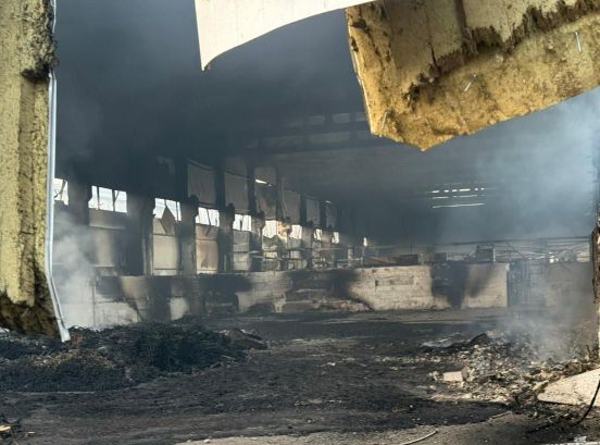 Тройной удар: РФ бьет по предприятиям в Харьковской области