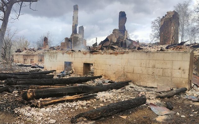 Старинная усадьба, по которой РФ ударила дронами, сгорела до фундамента (фото)