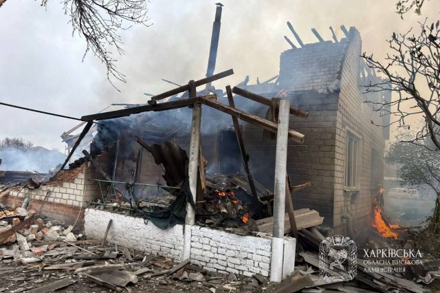 Четыре прилета в центре Балаклеи: удары пришлись на жилые дома, есть жертвы (дополнено, фото)