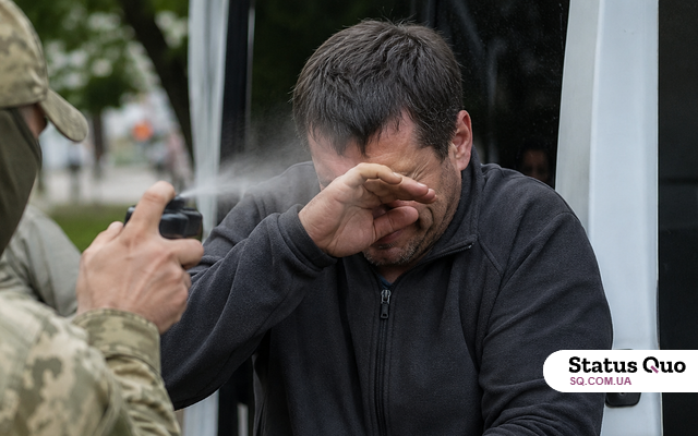 В Харькове мужчину задули газом и силой погрузили в бус на глазах у ребенка