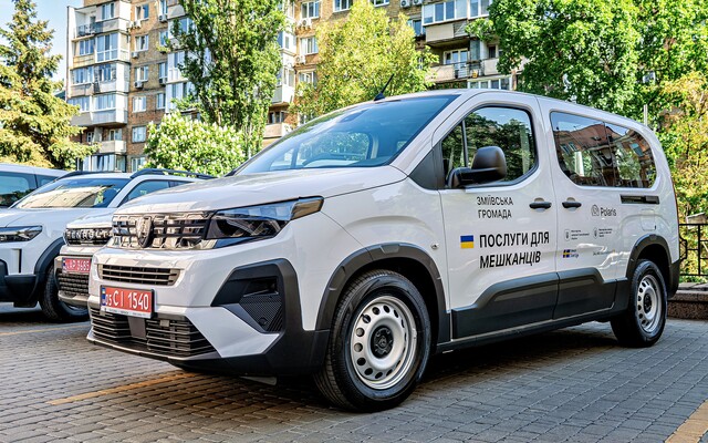 Громады Харьковской области получили автомобили для мобильных ЦНАПов и ветеранских сервисов