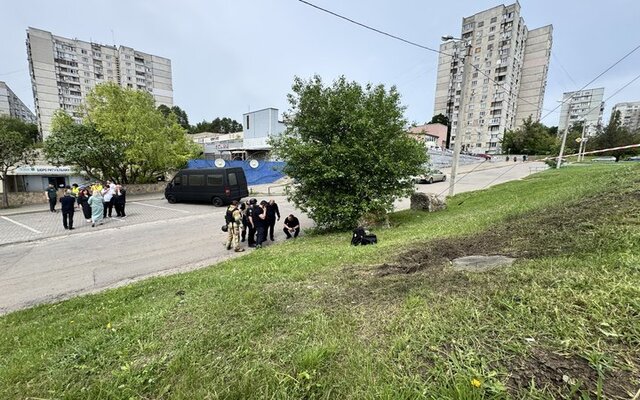 В Харькове - прилет возле "Мавзолея" на Салтовке (фото)