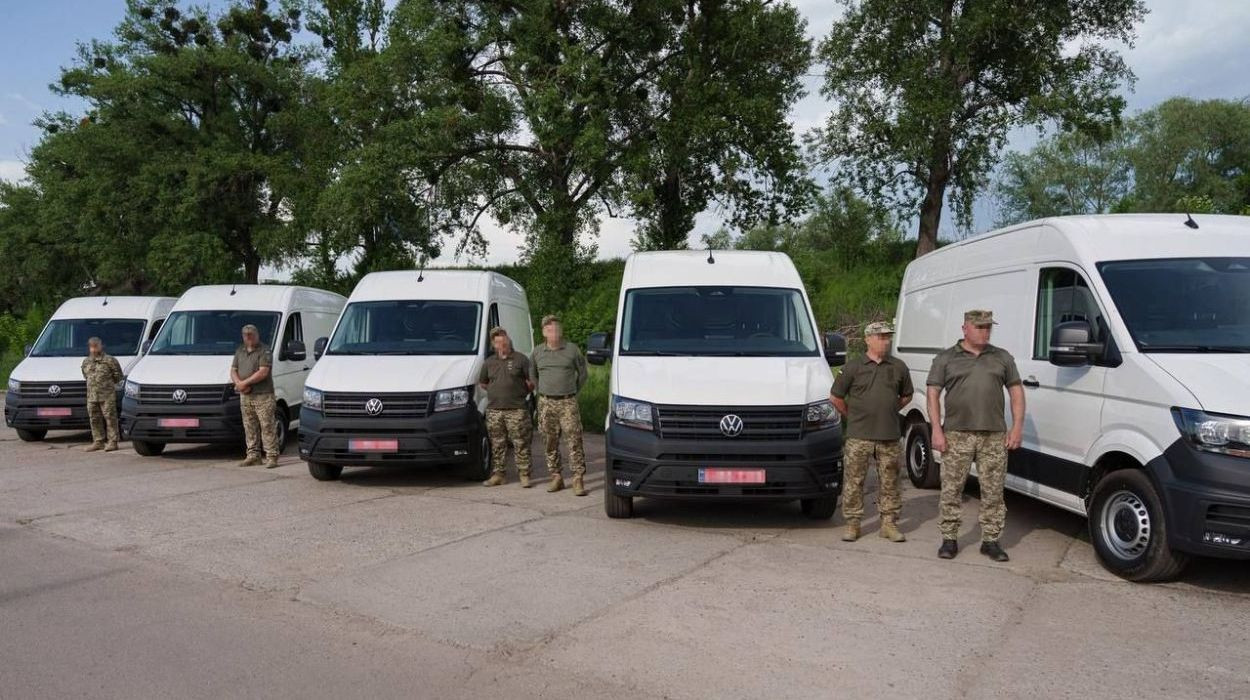 Автомобили