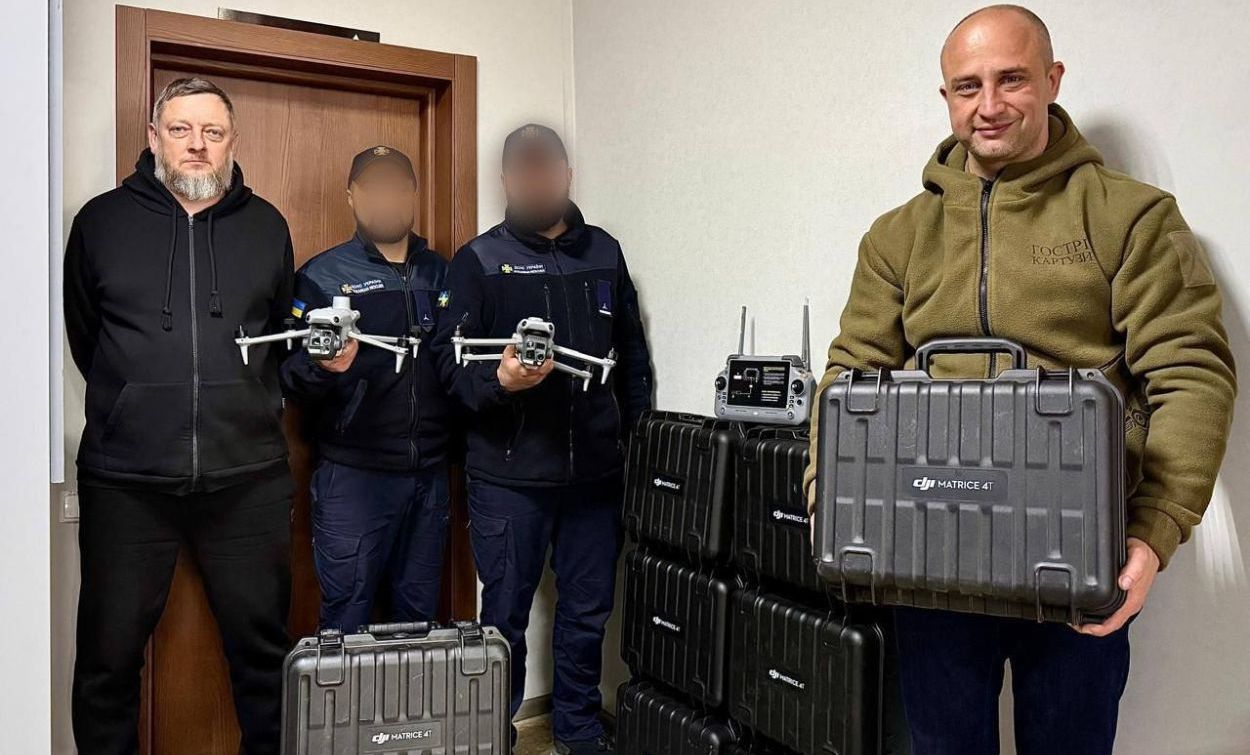 Передают квадрокоптеры