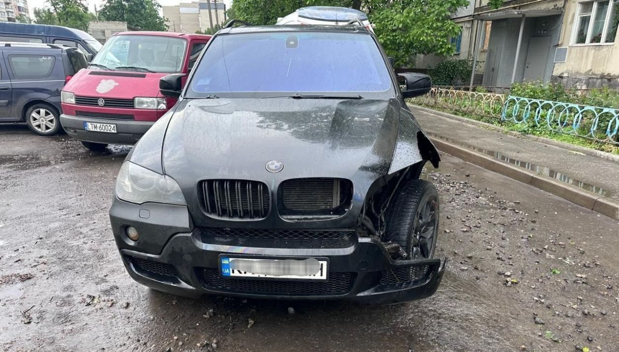 Автомобиль