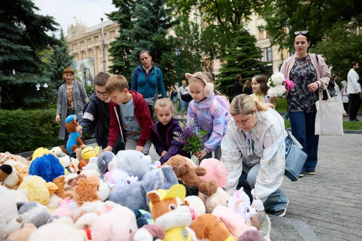 Памятник погибшим детям