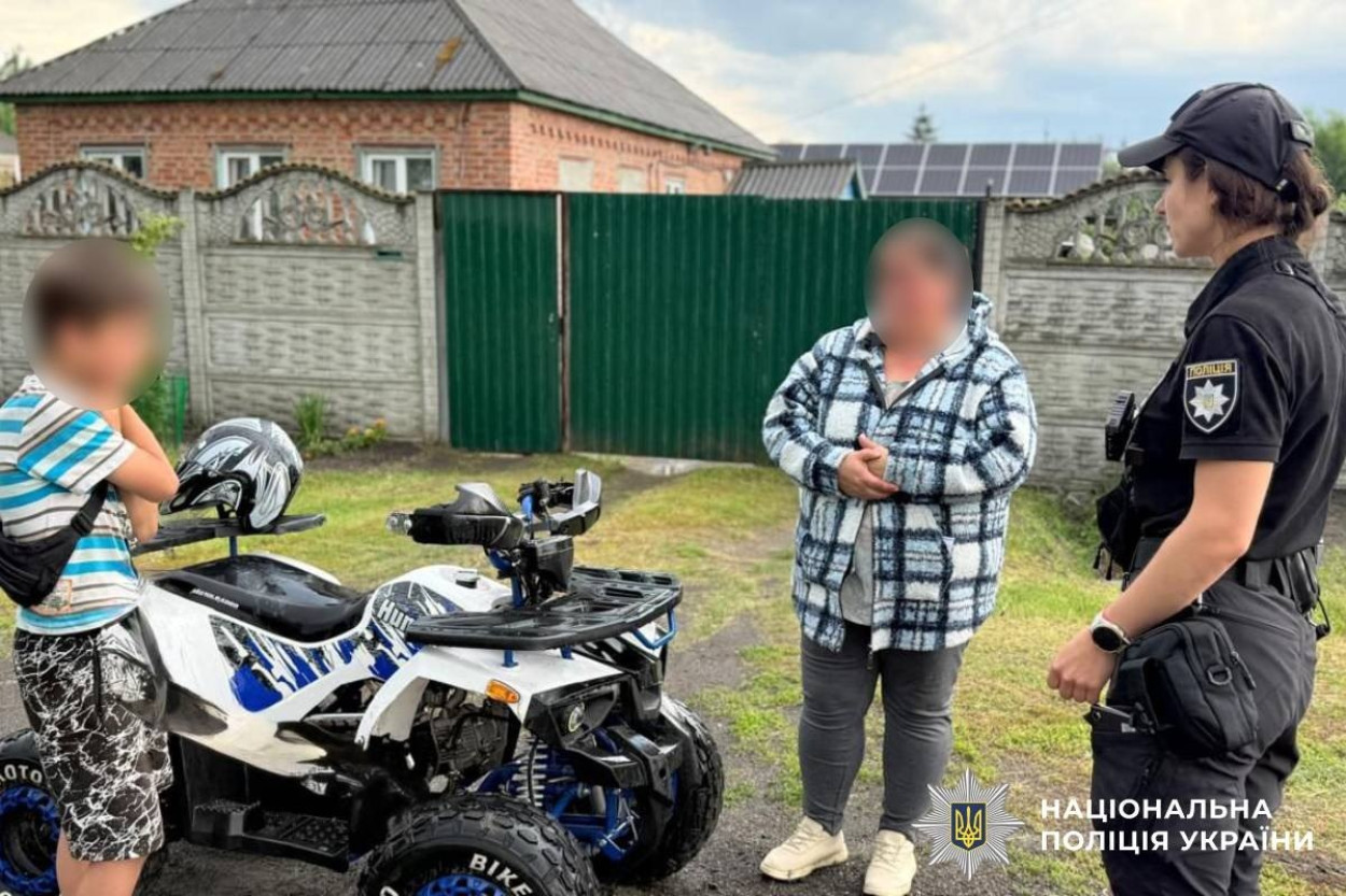 Полицейские остановили 10-летнего водителя квадроцикла в Харьковской области