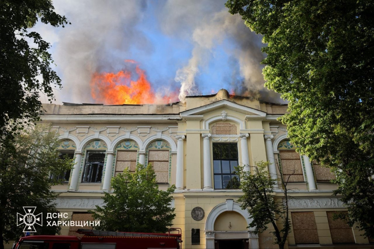 Удар по Художественному музею в Харькове и пожар после прилета: что с коллекцией