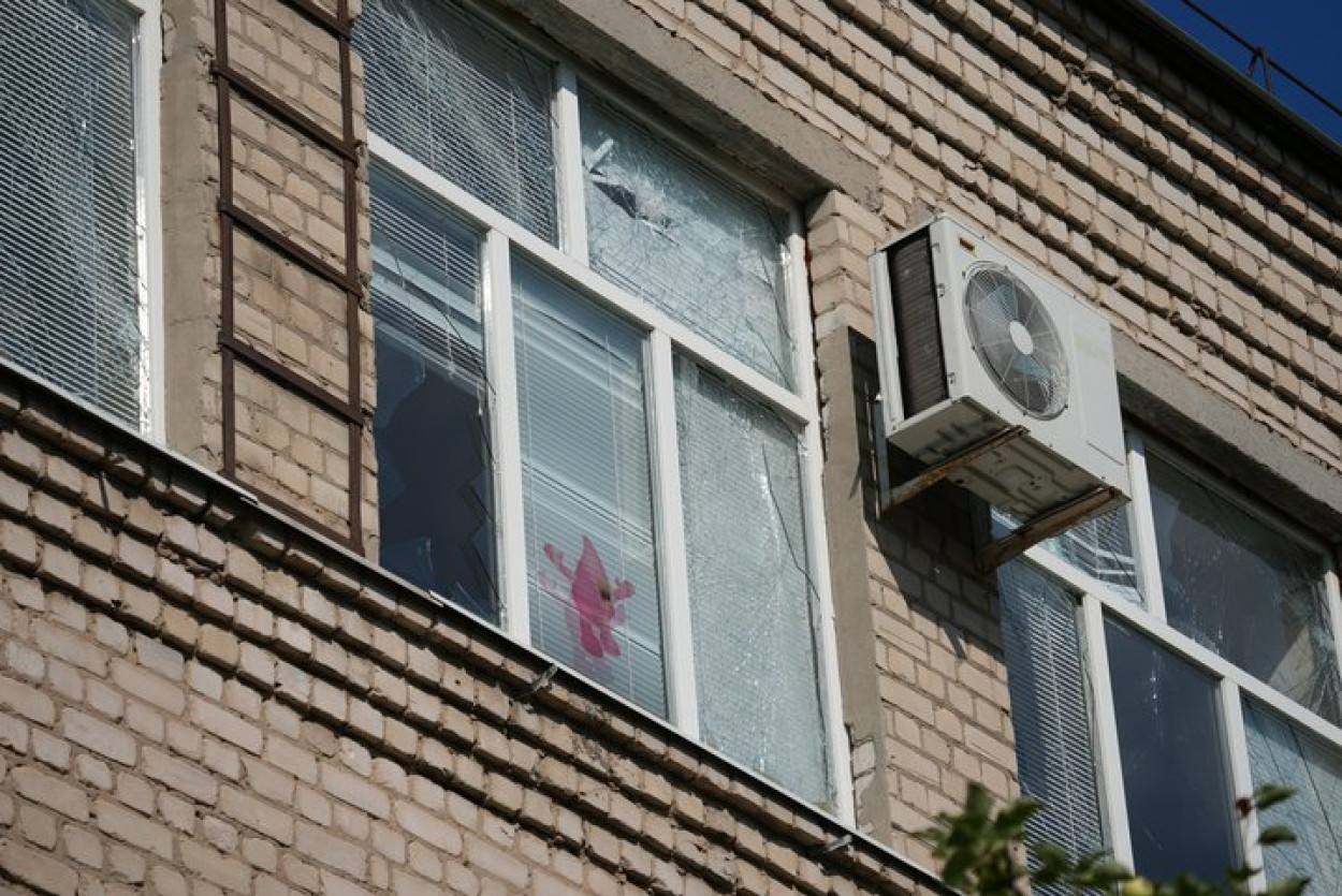 Разбитое окно
