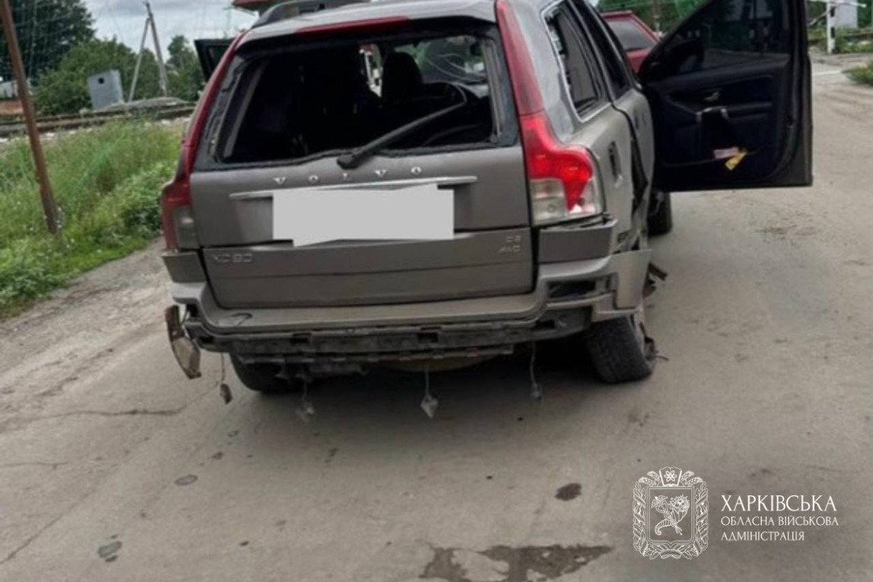 РФ обстреляла машину в Харьковской области, среди пострадавших - 5-месячная девочка