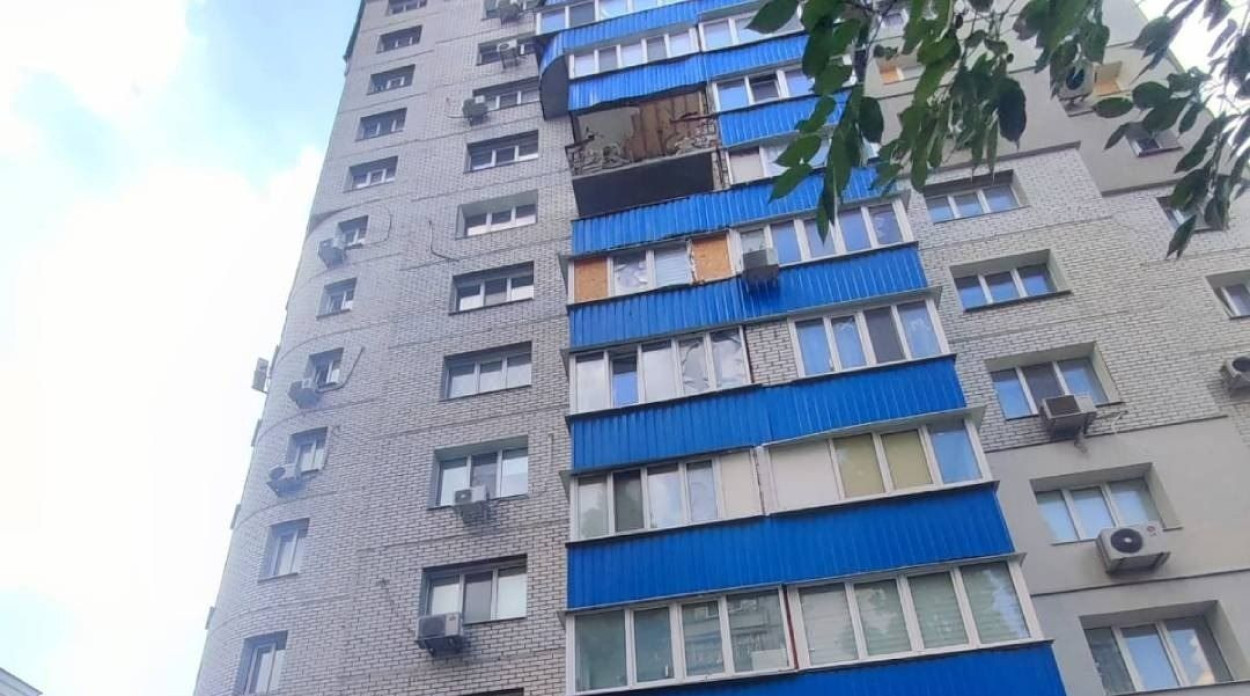 В Харькове подросток выпал из окна