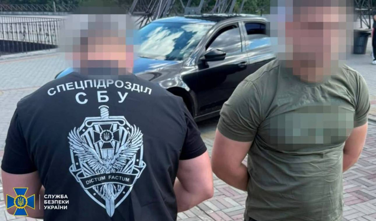 В Харькове задержали офицера Нацгвардии: продавал фиктивное трудоустройство и выезд в ЕС за $8000