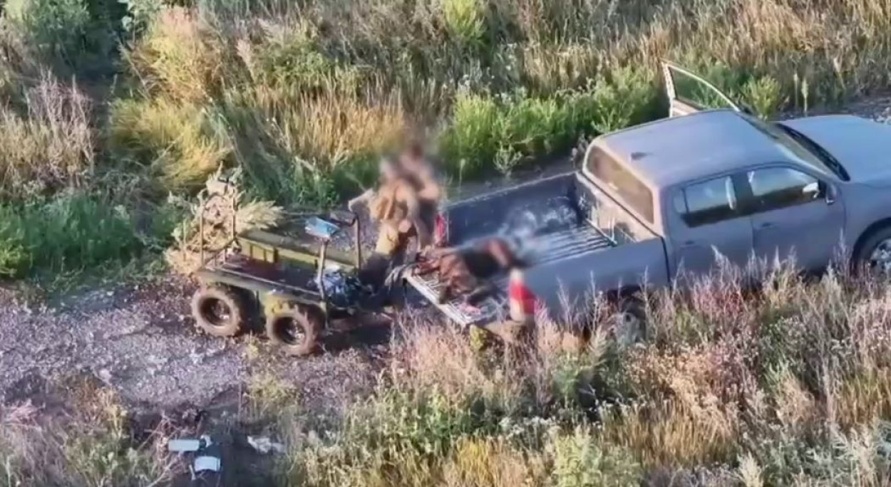 Командир спас двух раненных бойцов в Харьковской области (видео)