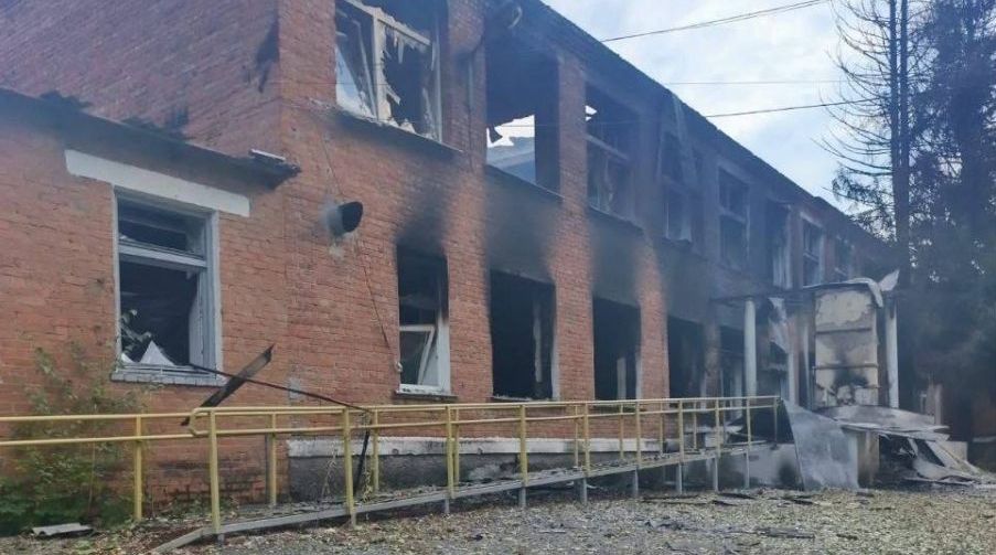 Россияне ударили по учебному заведению в Золочеве