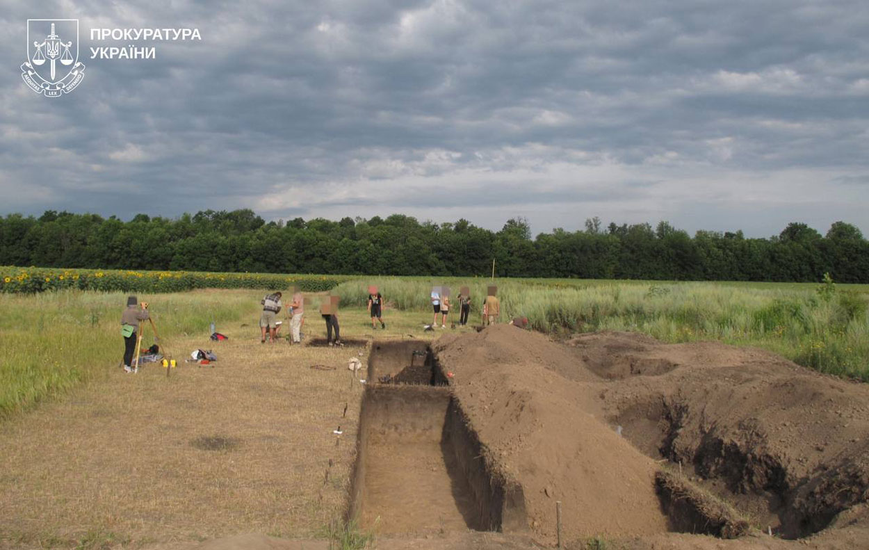 Прокуратура вернула государству 34 га уникального кургана под Валками