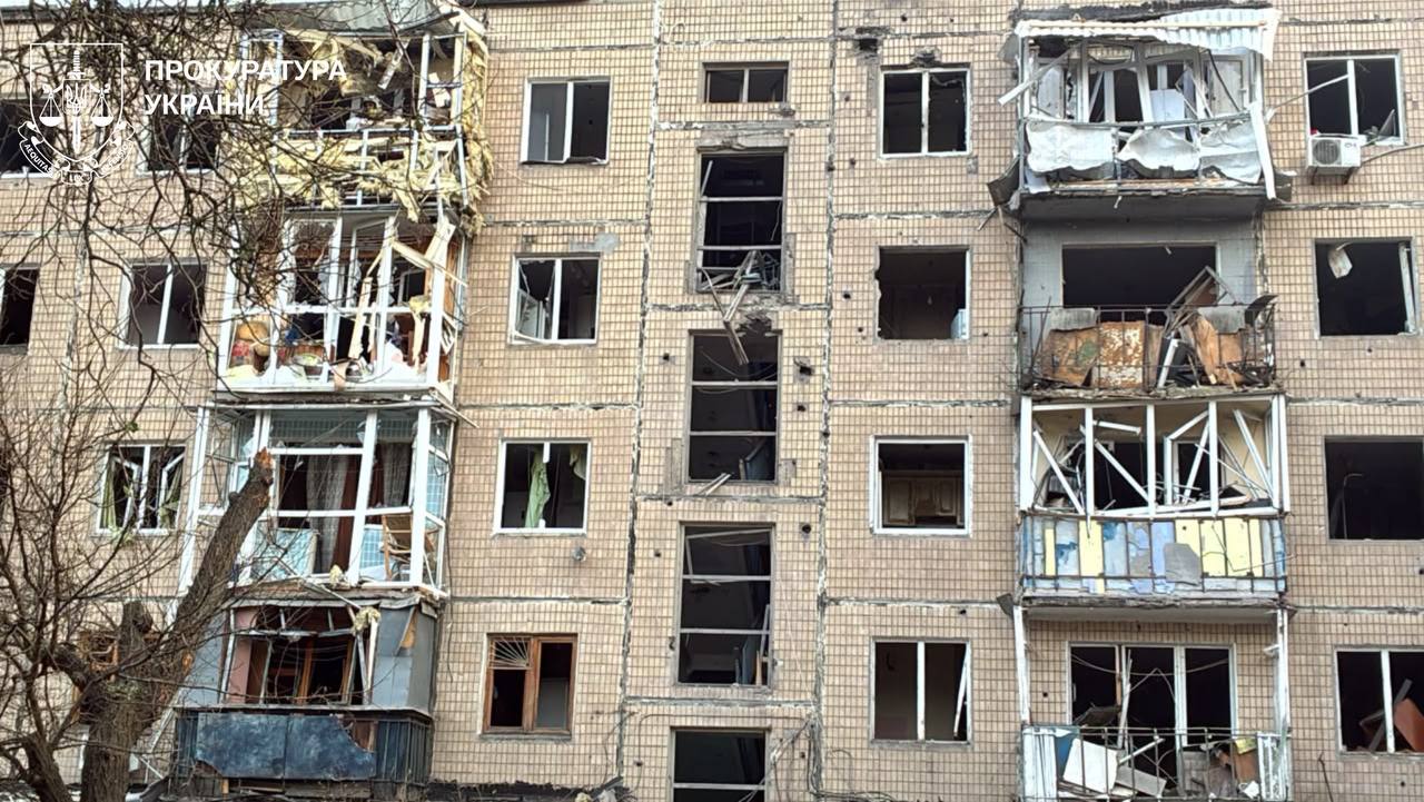 Удар авиабомбами по Харькову: пятеро погибших (фото последствий)