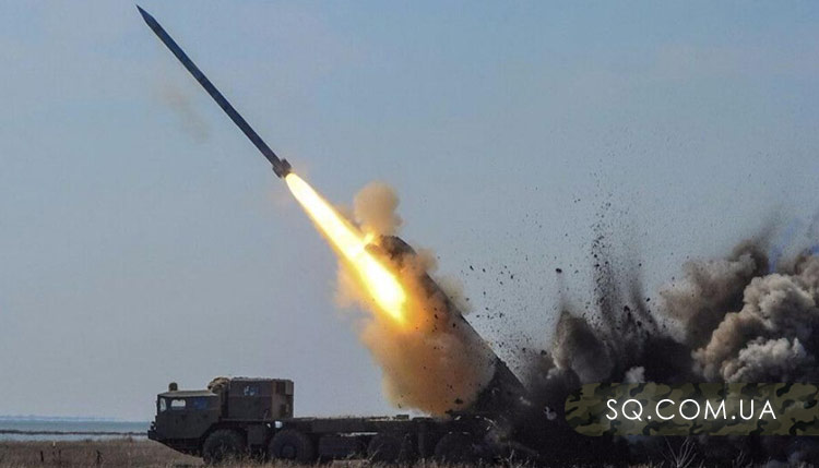 Росіяни вдарили ракетою по машині з людьми в Харківській області