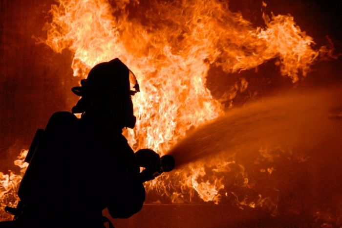 В Харьковской области - крупный пожар после обстрела, горел урожай